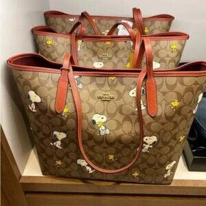 New Coach X Peanuts City Tote In With Snoopy Woodstock